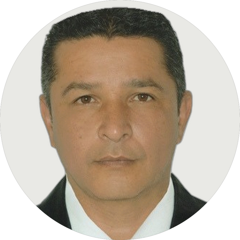 Andrés Rubio, Contador Público y Magíster en Tributación en Manizales